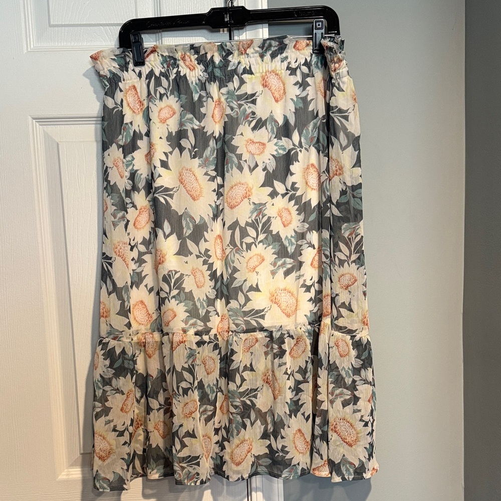 LC Lauren Conrad Floral Midi Skirt - Cream and Gray